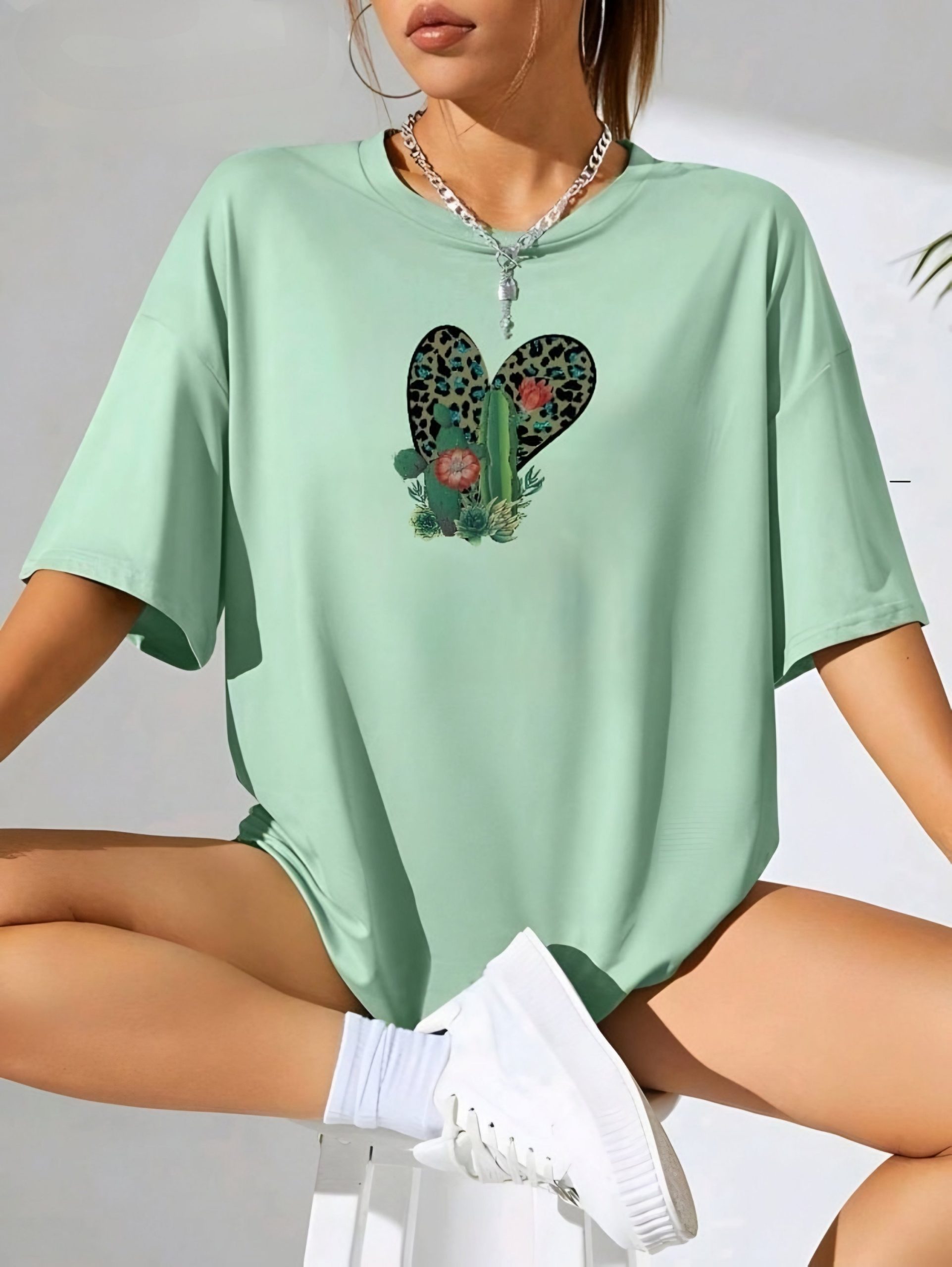 Women Pista Oversized Printed Cactus Heart T-shirt