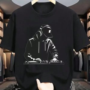 Men Black Oversized Printed DJ T-shirt