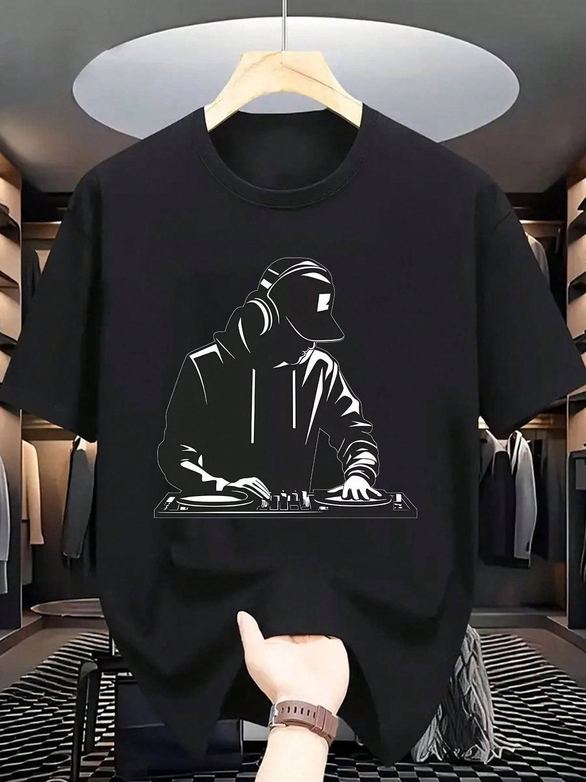 Men Black Oversized Printed DJ T-shirt